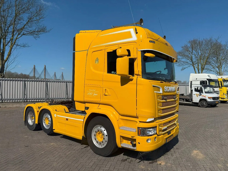 Scania R520 V8 / ENGINE RUNNING / RETARDER / HYDRAULICS / NL TRUCK / LIFT+LENKACHSE / ONLY:717000 KM / EURO-6 /2015 - Tracteur routier: photos 2 Scania R520 V8 / ENGINE RUNNING / RETARDER / HYDRAULICS / NL TRUCK / LIFT+LENKACHSE / ONLY:717000 KM / EURO-6 /2015 - Tracteur routier: photos 2