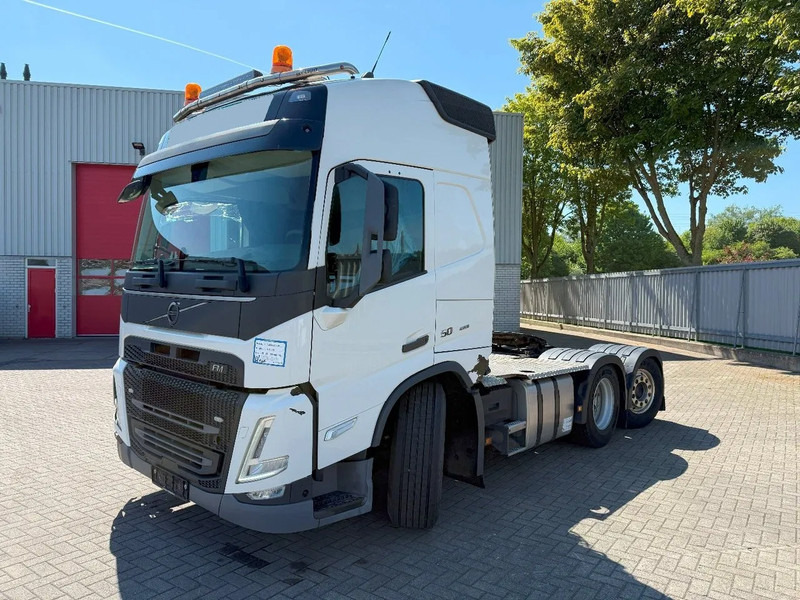 Volvo FM5-500 / ENGINE RUNNING / HYDRAULICS / DYNAMIC STEERING / ONLY:228169 KM / FULL-AIR / LIFT+LENKACHSE / VEB+ / ACC / LWDS / AUTO - Tracteur routier: photos 1 Volvo FM5-500 / ENGINE RUNNING / HYDRAULICS / DYNAMIC STEERING / ONLY:228169 KM / FULL-AIR / LIFT+LENKACHSE / VEB+ / ACC / LWDS / AUTO - Tracteur routier: photos 1