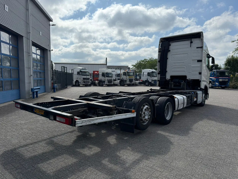 Volvo FH4-420 / NL TRUCK / DOUBLE TANK / PARKCOOL / BDF / VEB? / LWDS / FRIDGE / FULL-AIR / LIFT AXLE / AUTOMATIC / EURO-6 / 2016 - Camion porte-conteneur/ Caisse mobile: photos 5 Volvo FH4-420 / NL TRUCK / DOUBLE TANK / PARKCOOL / BDF / VEB? / LWDS / FRIDGE / FULL-AIR / LIFT AXLE / AUTOMATIC / EURO-6 / 2016 - Camion porte-conteneur/ Caisse mobile: photos 5