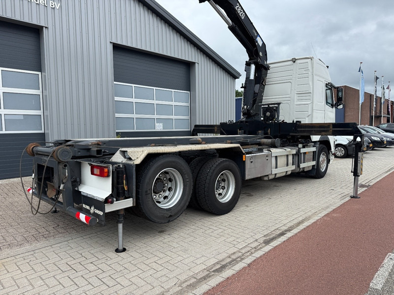Volvo FH 6x2 HMF 2820 K5, NCH Cable system Like New ! - Camion grue: photos 2 Volvo FH 6x2 HMF 2820 K5, NCH Cable system Like New ! - Camion grue: photos 2