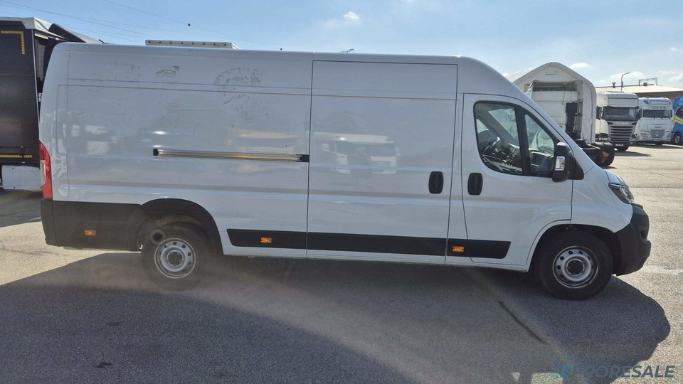 FIAT DUCATO 2,2 TDi 103 kW - skříňový - Fourgon: photos 4 FIAT DUCATO 2,2 TDi 103 kW - skříňový - Fourgon: photos 4