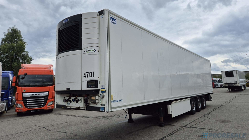 KRONE COOL LINER SD mrazírenský - MULTITEMP - dělící stěna + agregát CARRIER VECTOR 1950 Mt - Semi-remorque frigorifique: photos 2 KRONE COOL LINER SD mrazírenský - MULTITEMP - dělící stěna + agregát CARRIER VECTOR 1950 Mt - Semi-remorque frigorifique: photos 2