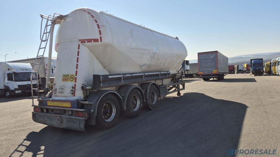 OSTATNÍ FELDBINDER EUT 40.3 SILOCISTERNA - 2 komory - 40 m3 - Semi-remorque citerne: photos 3 OSTATNÍ FELDBINDER EUT 40.3 SILOCISTERNA - 2 komory - 40 m3 - Semi-remorque citerne: photos 3