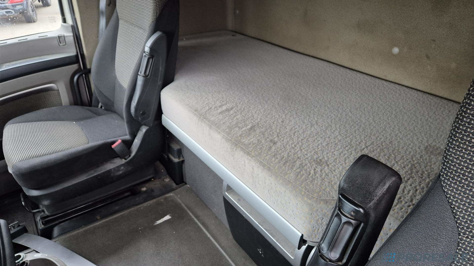 DAF FT XF 105.460 SC LOW DECK EURO 5/EEV - Tracteur routier: photos 5 DAF FT XF 105.460 SC LOW DECK EURO 5/EEV - Tracteur routier: photos 5