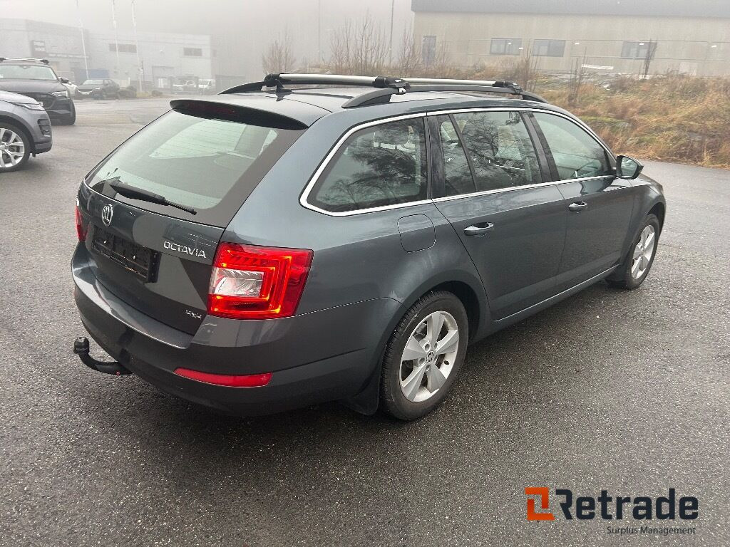 2016 Personbil SKODA OCTAVIA 1.8 TSI 180 hk 4x4 Style 6DSG EU-Godkjent - Voiture: photos 4 2016 Personbil SKODA OCTAVIA 1.8 TSI 180 hk 4x4 Style 6DSG EU-Godkjent - Voiture: photos 4