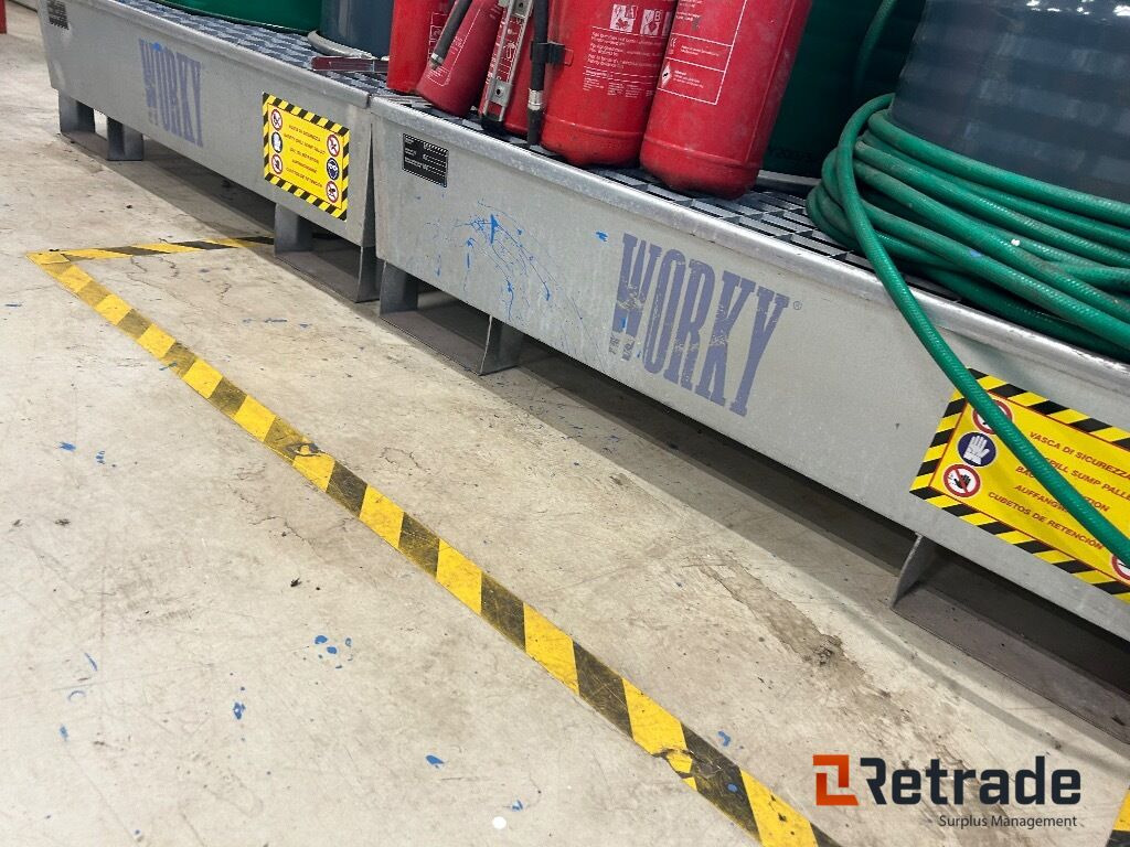 4 stk olje oppsamlere - Équipement de garage: photos 5 4 stk olje oppsamlere - Équipement de garage: photos 5