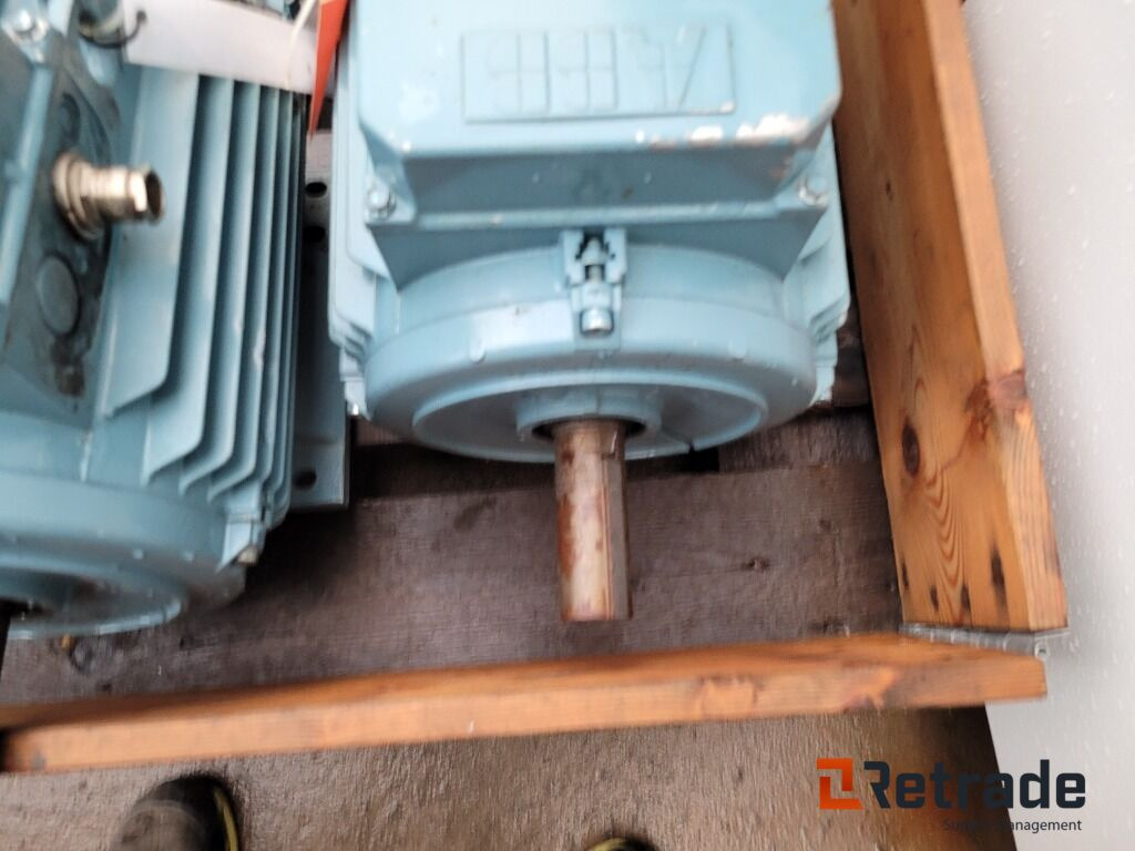 Elmotor ABB MBT 160 MA - Autre matériel: photos 3 Elmotor ABB MBT 160 MA - Autre matériel: photos 3