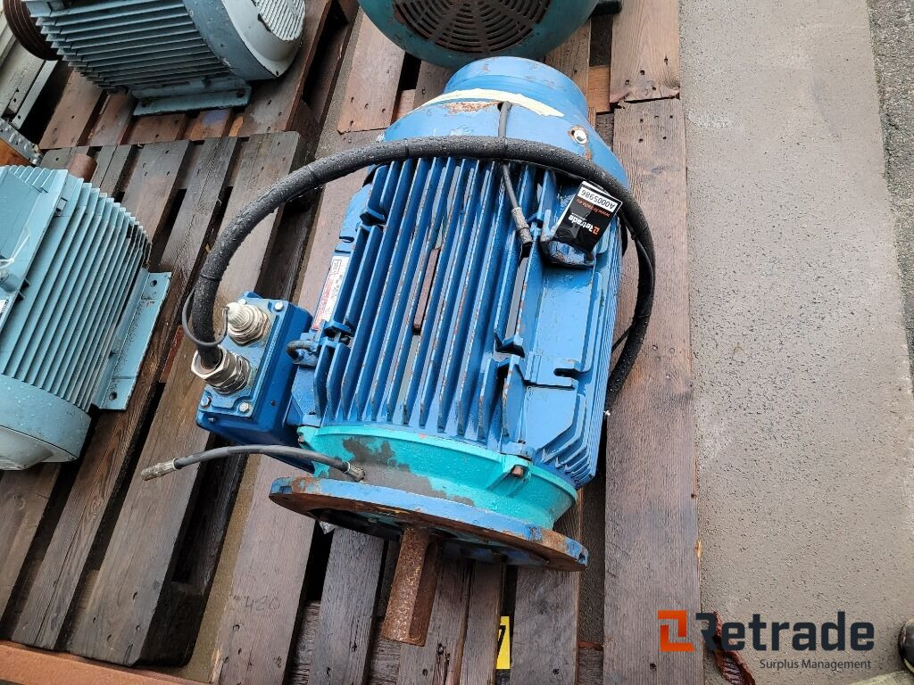 Elmotor Brook Crompton DF8P4D - Autre matériel: photos 4 Elmotor Brook Crompton DF8P4D - Autre matériel: photos 4