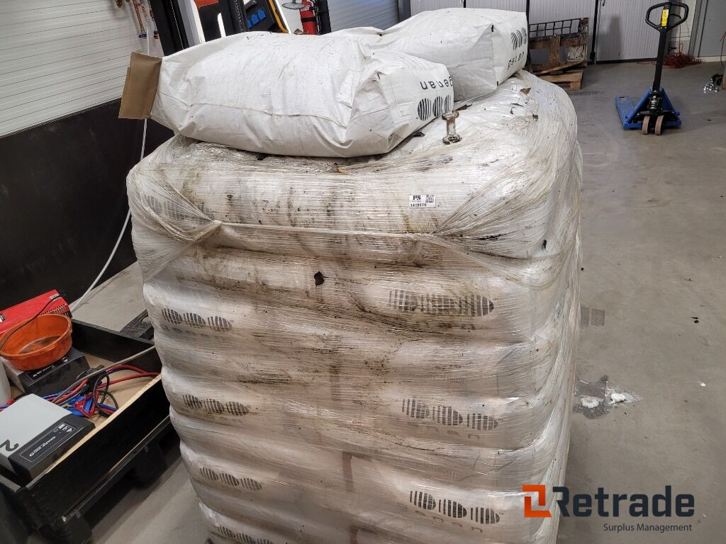 Gummigranulat Genan Ultra coarse - Autre matériel: photos 3 Gummigranulat Genan Ultra coarse - Autre matériel: photos 3