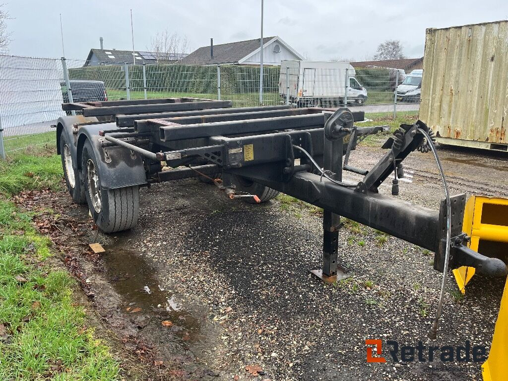 HUMMEL traktortrailer totalvægt 17.450 kg. Egenvægt 2.450 kg. - Autre matériel: photos 2 HUMMEL traktortrailer totalvægt 17.450 kg. Egenvægt 2.450 kg. - Autre matériel: photos 2