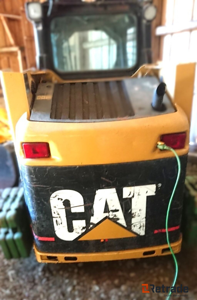 Cat 216 CAT 216 kompaktlaster – kun 2 290 timer - Mini chargeuse: photos 4 Cat 216 CAT 216 kompaktlaster – kun 2 290 timer - Mini chargeuse: photos 4