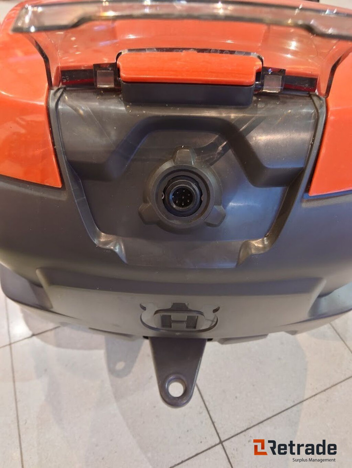 Eldriven gräsklippare Husqvarna R 112 IC RIDER - Motofaucheuse: photos 5 Eldriven gräsklippare Husqvarna R 112 IC RIDER - Motofaucheuse: photos 5