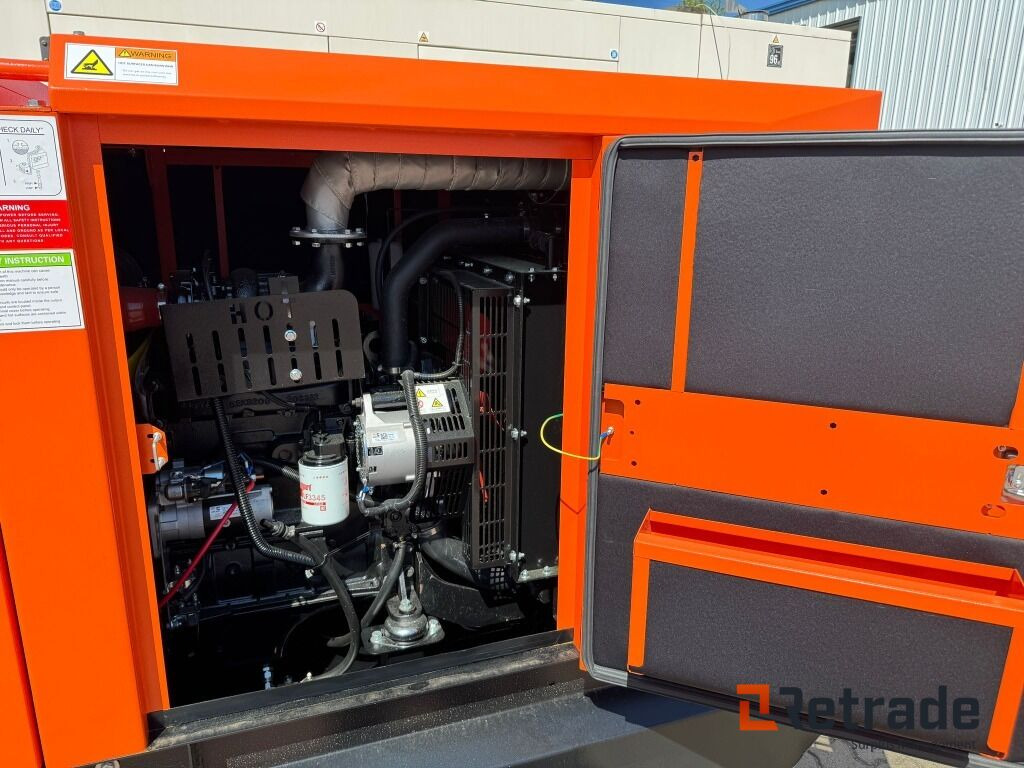 Generator Ubrugt Cummins 50kVA diesel nødstrømsgenerator - Engins de chantier: photos 4 Generator Ubrugt Cummins 50kVA diesel nødstrømsgenerator - Engins de chantier: photos 4