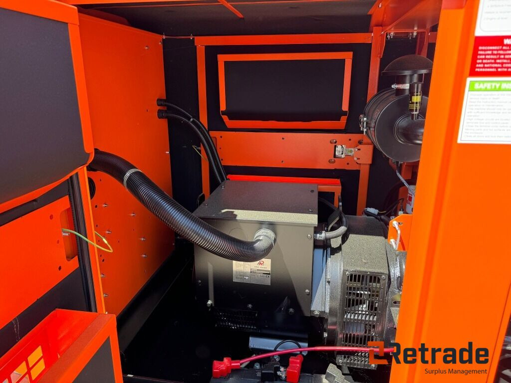 Generator Ubrugt Cummins 50kVA diesel nødstrømsgenerator - Engins de chantier: photos 5 Generator Ubrugt Cummins 50kVA diesel nødstrømsgenerator - Engins de chantier: photos 5