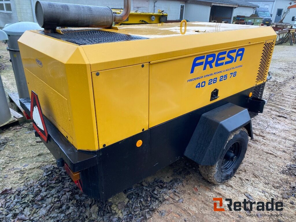 Ingersollrand P380WP Mobil kompressor - Engins de chantier: photos 4 Ingersollrand P380WP Mobil kompressor - Engins de chantier: photos 4