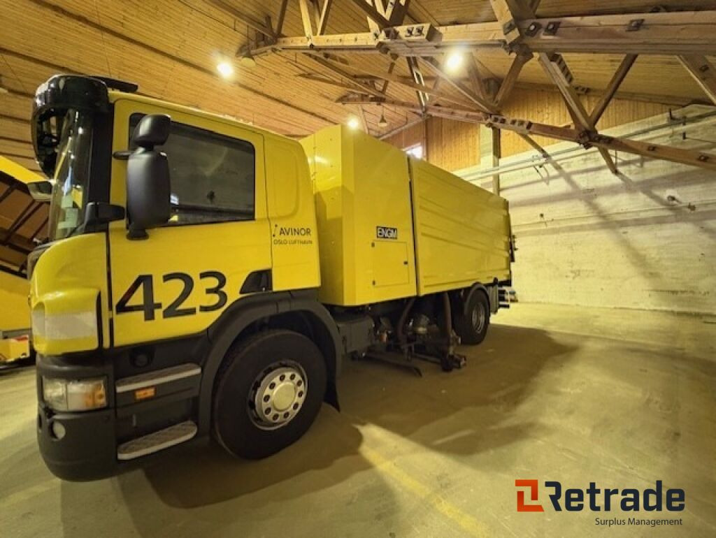 Glykol suger - Scania P310 med Bucher STKF 9500 på bygg! - Benne à ordures ménagères: photos 3 Glykol suger - Scania P310 med Bucher STKF 9500 på bygg! - Benne à ordures ménagères: photos 3