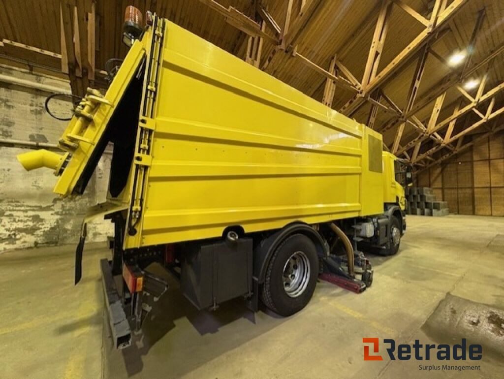 Glykol suger - Scania P310 med Bucher STKF 9500 på bygg! - Benne à ordures ménagères: photos 5 Glykol suger - Scania P310 med Bucher STKF 9500 på bygg! - Benne à ordures ménagères: photos 5