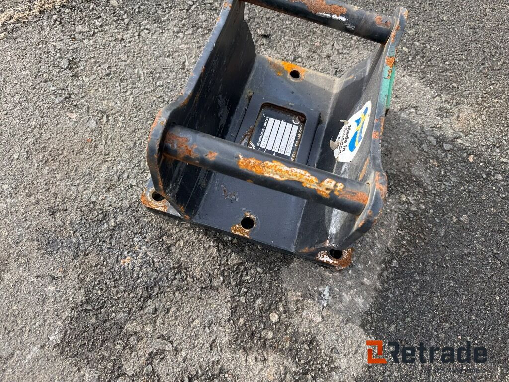 Grindfäste BSM S30 - Attache rapide: photos 3 Grindfäste BSM S30 - Attache rapide: photos 3