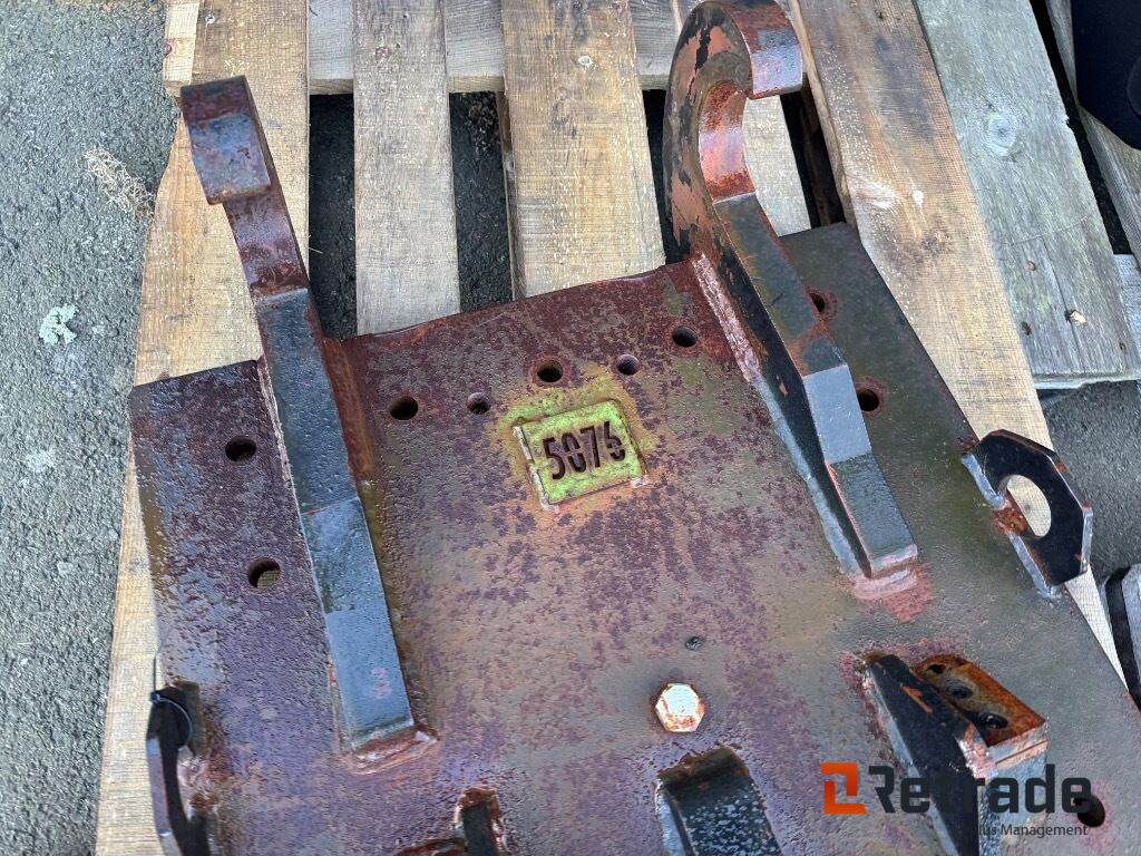 Hammarplatta - Attache rapide: photos 3 Hammarplatta - Attache rapide: photos 3