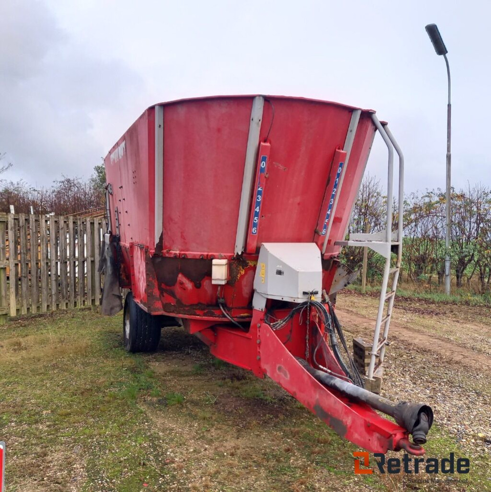 JF/Stoll Fuldfoderblander. VM 22-2 - Machine agricole: photos 3 JF/Stoll Fuldfoderblander. VM 22-2 - Machine agricole: photos 3