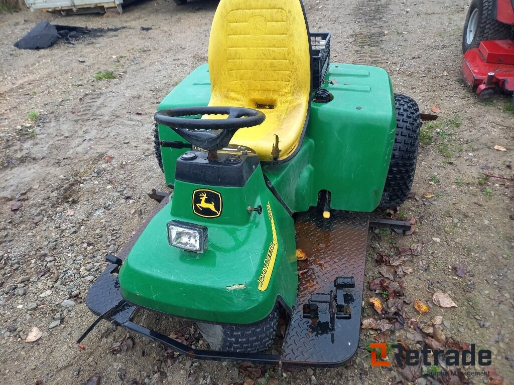 John Deere Redskabsbærer - Machine agricole: photos 2 John Deere Redskabsbærer - Machine agricole: photos 2