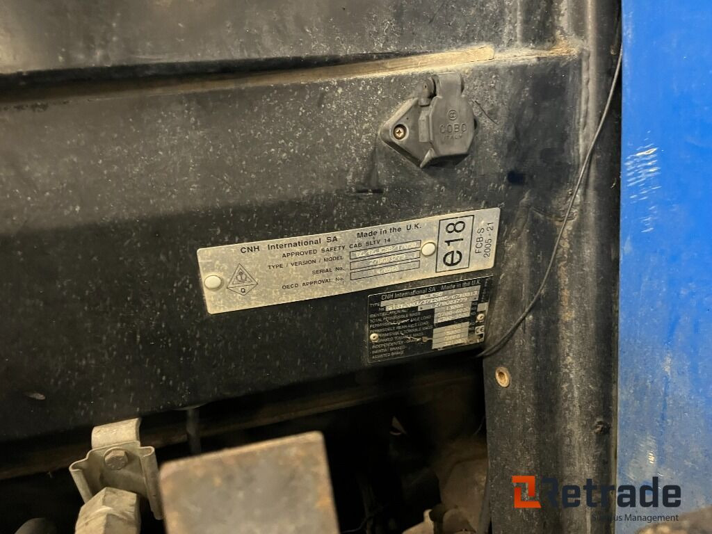 Machine agricole Traktor NEW HOLLAND  T7050: photos 12