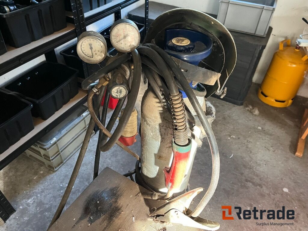 Værkstedsudstyr Elektra Becku CO2 Svejser Co2 svejser/med flaske - Matériel industriel: photos 4 Værkstedsudstyr Elektra Becku CO2 Svejser Co2 svejser/med flaske - Matériel industriel: photos 4