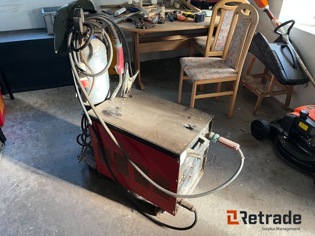 Værkstedsudstyr Elektra Becku CO2 Svejser Co2 svejser/med flaske - Matériel industriel: photos 1 Værkstedsudstyr Elektra Becku CO2 Svejser Co2 svejser/med flaske - Matériel industriel: photos 1