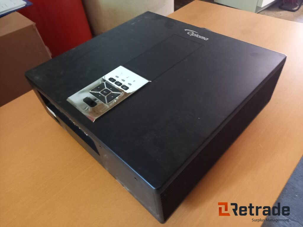 Panasonic Optoma Projector - Outil/ Équipement: photos 4 Panasonic Optoma Projector - Outil/ Équipement: photos 4