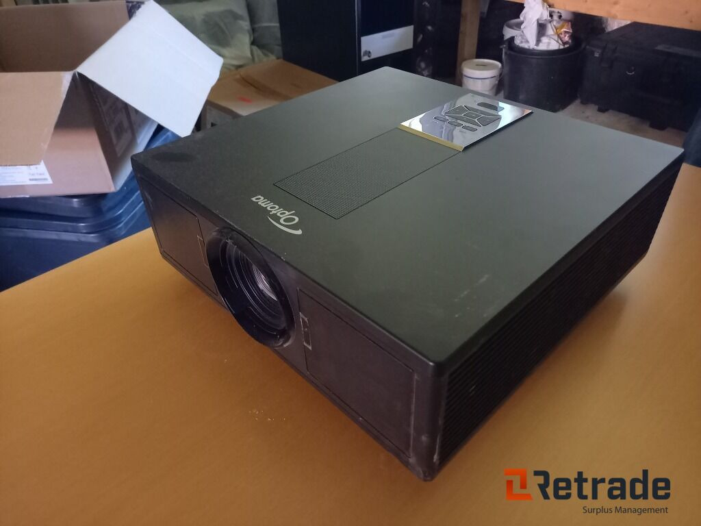 Panasonic Optoma Projector - Outil/ Équipement: photos 1 Panasonic Optoma Projector - Outil/ Équipement: photos 1