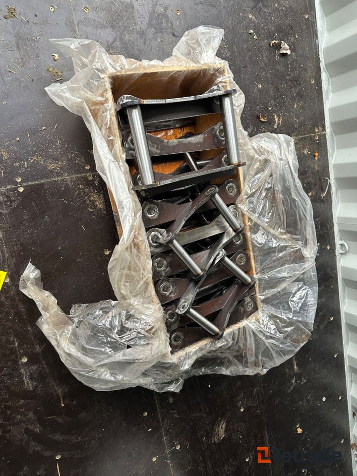 Skifte S30 - Attache rapide: photos 1 Skifte S30 - Attache rapide: photos 1