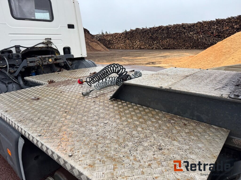 Tracteur routier, Véhicule de voirie/ Spécial Dragbil Scania P94 6x2 motorredskap med plog: photos 28 Tracteur routier, Véhicule de voirie/ Spécial Dragbil Scania P94 6x2 motorredskap med plog: photos 28