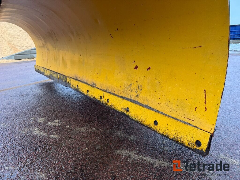 Tracteur routier, Véhicule de voirie/ Spécial Dragbil Scania P94 6x2 motorredskap med plog: photos 44 Tracteur routier, Véhicule de voirie/ Spécial Dragbil Scania P94 6x2 motorredskap med plog: photos 44