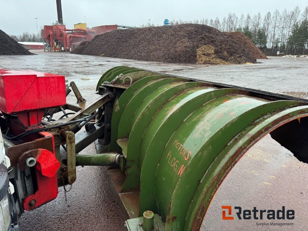 Tracteur routier, Véhicule de voirie/ Spécial Dragbil Scania P94 6x2 motorredskap med plog: photos 49 Tracteur routier, Véhicule de voirie/ Spécial Dragbil Scania P94 6x2 motorredskap med plog: photos 49