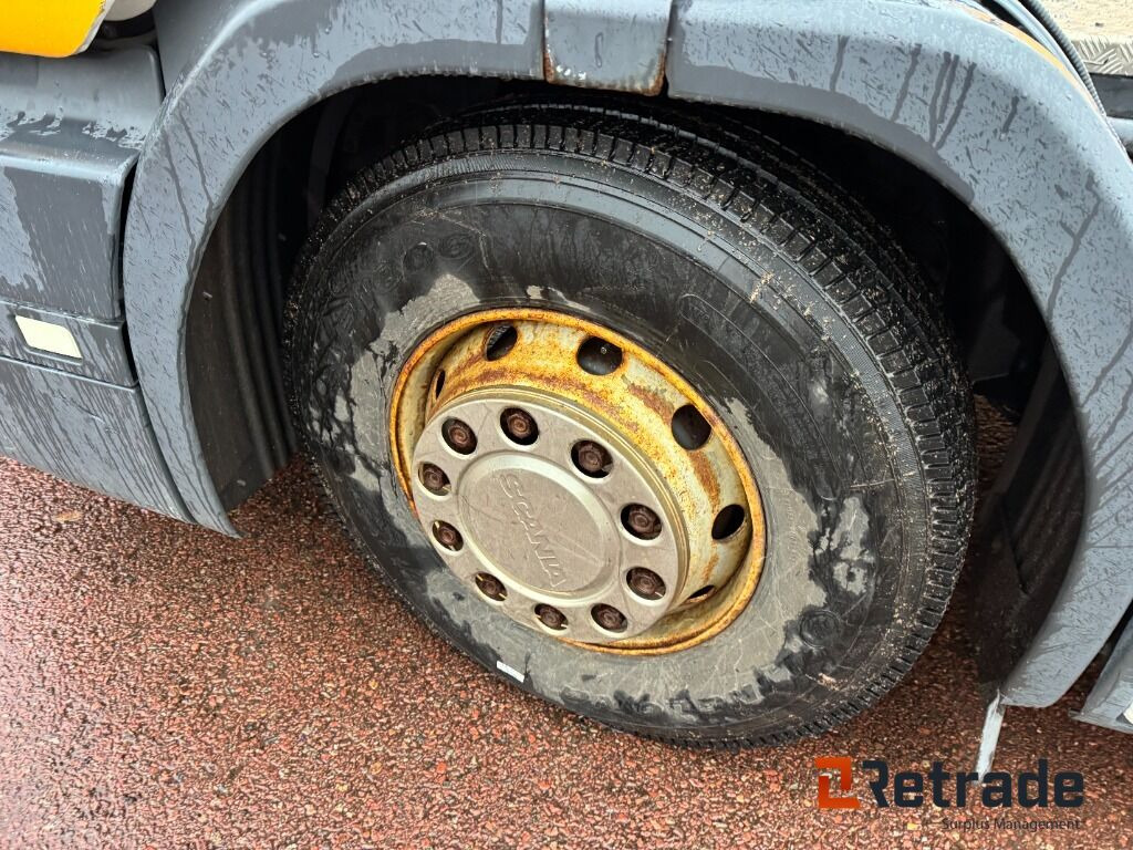 Tracteur routier, Véhicule de voirie/ Spécial Dragbil Scania P94 6x2 motorredskap med plog: photos 15 Tracteur routier, Véhicule de voirie/ Spécial Dragbil Scania P94 6x2 motorredskap med plog: photos 15