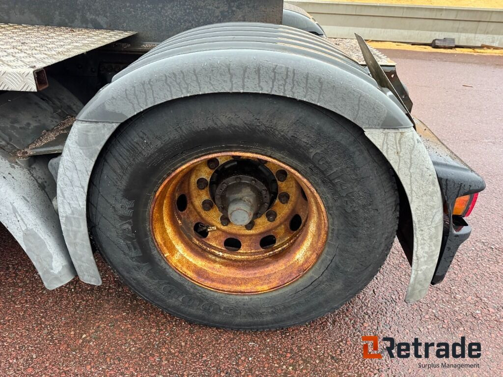 Tracteur routier, Véhicule de voirie/ Spécial Dragbil Scania P94 6x2 motorredskap med plog: photos 12 Tracteur routier, Véhicule de voirie/ Spécial Dragbil Scania P94 6x2 motorredskap med plog: photos 12