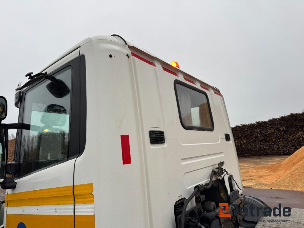 Tracteur routier, Véhicule de voirie/ Spécial Dragbil Scania P94 6x2 motorredskap med plog: photos 36 Tracteur routier, Véhicule de voirie/ Spécial Dragbil Scania P94 6x2 motorredskap med plog: photos 36