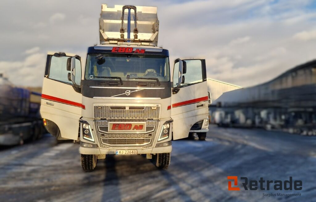 Volvo FH16 650 8x4 Tippbil – Globetrotter XL – Kun 362 000 km - Camion benne: photos 2 Volvo FH16 650 8x4 Tippbil – Globetrotter XL – Kun 362 000 km - Camion benne: photos 2