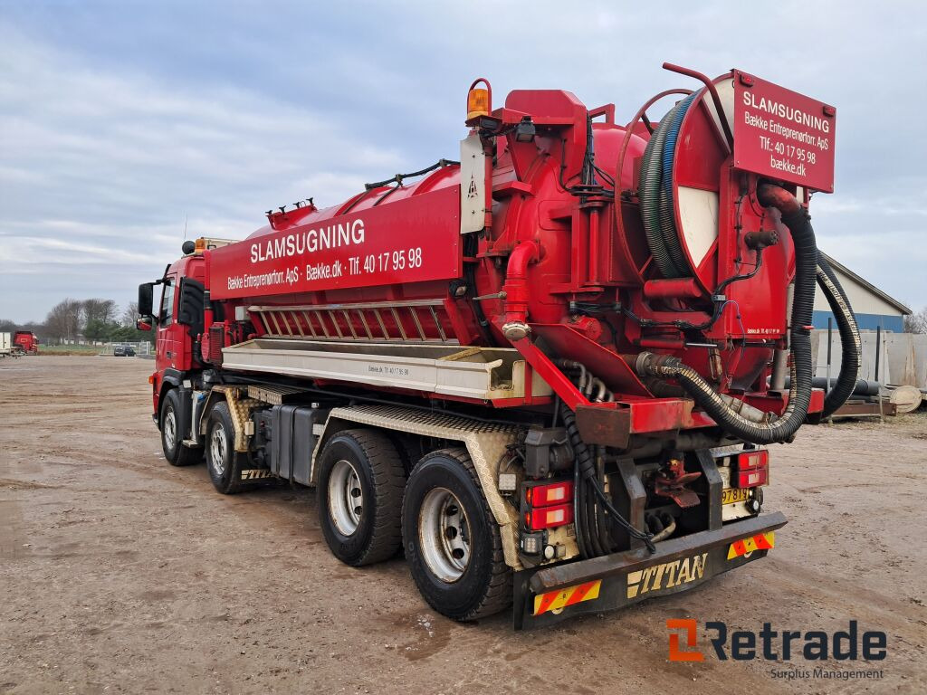 Volvo FM 400 8x2 med wirehejs og Hvidtved Larsen slamsuger - Camion hydrocureur: photos 5 Volvo FM 400 8x2 med wirehejs og Hvidtved Larsen slamsuger - Camion hydrocureur: photos 5