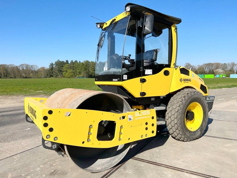 Bomag BW177D-5 - New / Unused / Airco - CE + EPA - Compacteur: photos 2 Bomag BW177D-5 - New / Unused / Airco - CE + EPA - Compacteur: photos 2