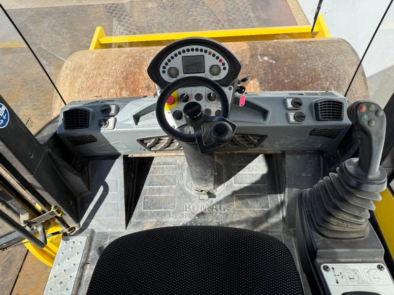 Compacteur Bomag BW211DH-5 - German Machine / Only 1311 Hours: photos 9