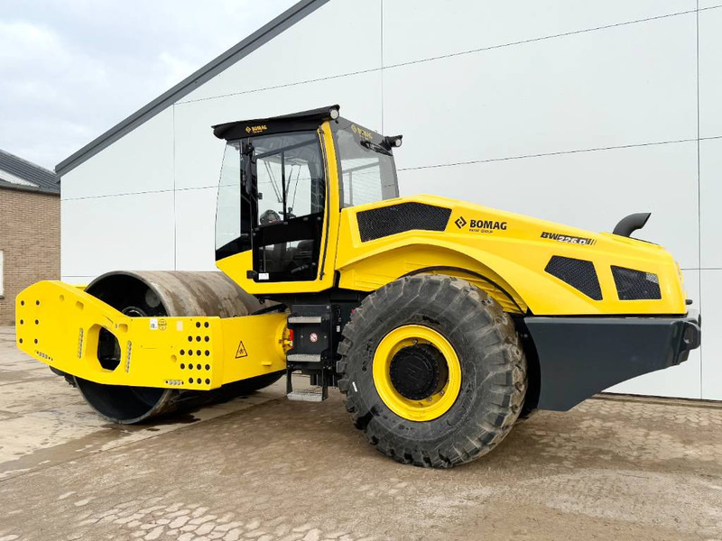 Bomag BW226D-5CL - NEW / Cummins engine - Compacteur: photos 3 Bomag BW226D-5CL - NEW / Cummins engine - Compacteur: photos 3