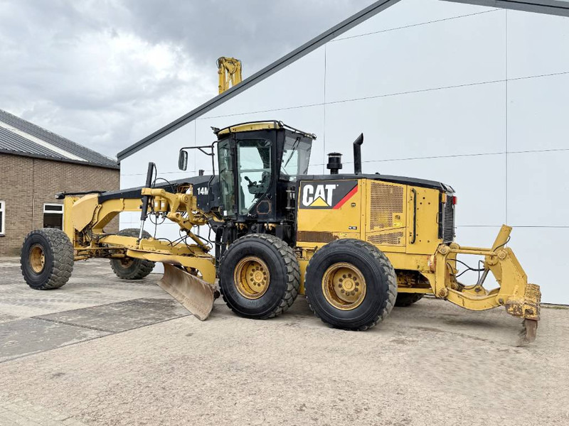 Cat 14M - Joystick Control / Ripper / Pushblock - Niveleuse: photos 2 Cat 14M - Joystick Control / Ripper / Pushblock - Niveleuse: photos 2