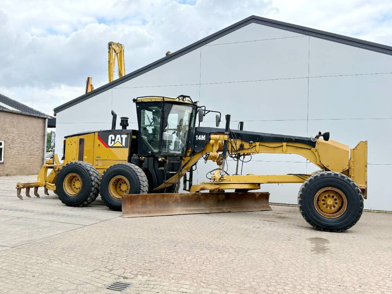 Cat 14M - Joystick Control / Ripper / Pushblock - Niveleuse: photos 5 Cat 14M - Joystick Control / Ripper / Pushblock - Niveleuse: photos 5