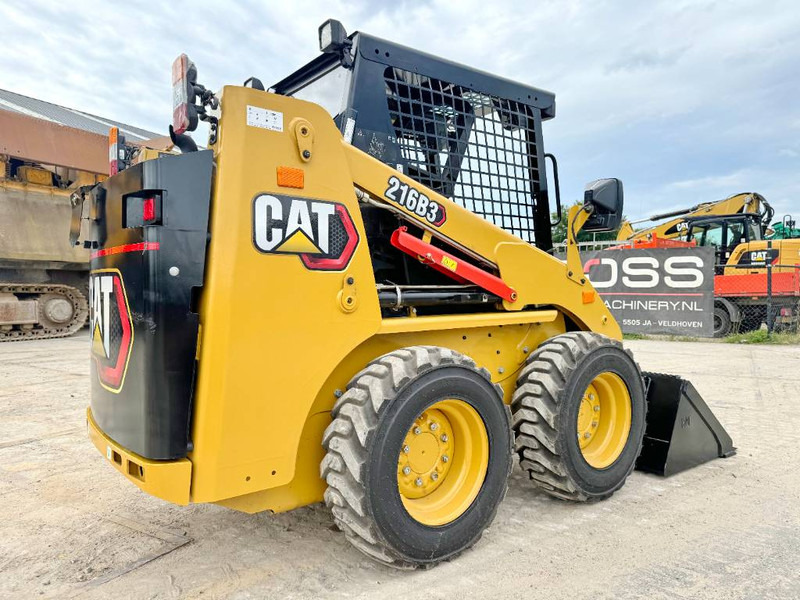 Cat 216B3 - New / Unused / Extra Hydraulic - Mini chargeuse: photos 5 Cat 216B3 - New / Unused / Extra Hydraulic - Mini chargeuse: photos 5