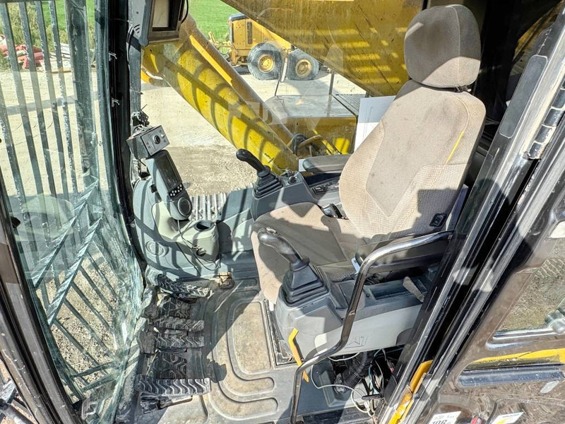 Pelle sur chenille Cat 345CL UHD - 30m Demolition / Hydr Undercarriage: photos 6