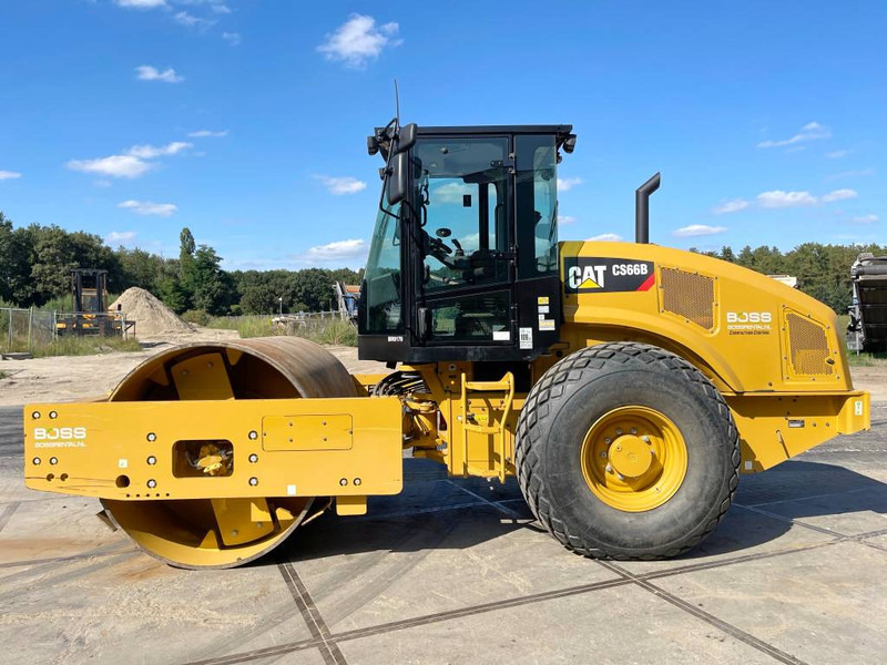 Cat CS66B - Low Hours / CE Certified / Airco - Compacteur: photos 1 Cat CS66B - Low Hours / CE Certified / Airco - Compacteur: photos 1