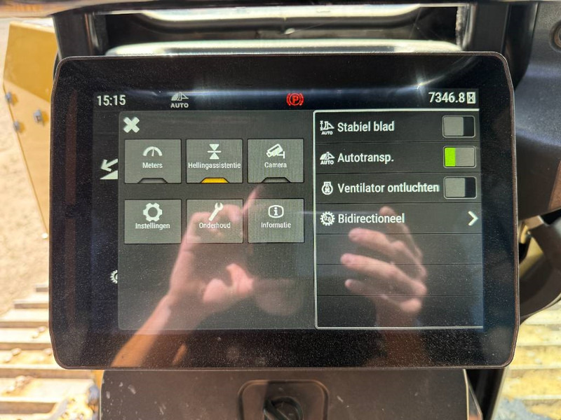 Bulldozer Cat D6XE LGP - German Machine / Folding Blade / Ripper: photos 13 Bulldozer Cat D6XE LGP - German Machine / Folding Blade / Ripper: photos 13