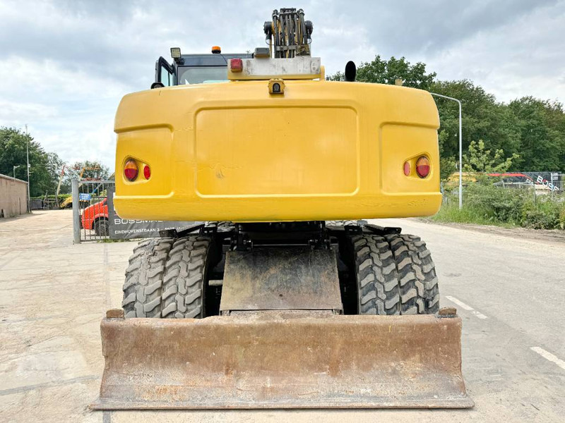 Cat M315D - Triple Boom / Quick Coupler - Pelle sur pneus: photos 4 Cat M315D - Triple Boom / Quick Coupler - Pelle sur pneus: photos 4