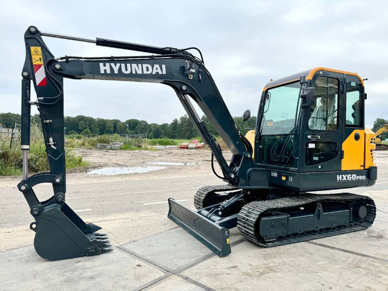 Hyundai HX60 - New / Unused / 2024 Model - Mini pelle: photos 2 Hyundai HX60 - New / Unused / 2024 Model - Mini pelle: photos 2